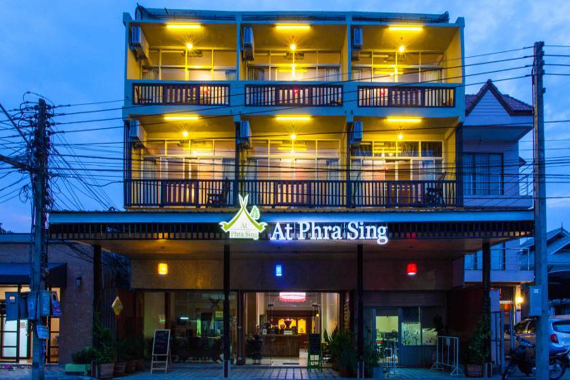 At Phra Sing Hotel Chiang Mai Exterior photo