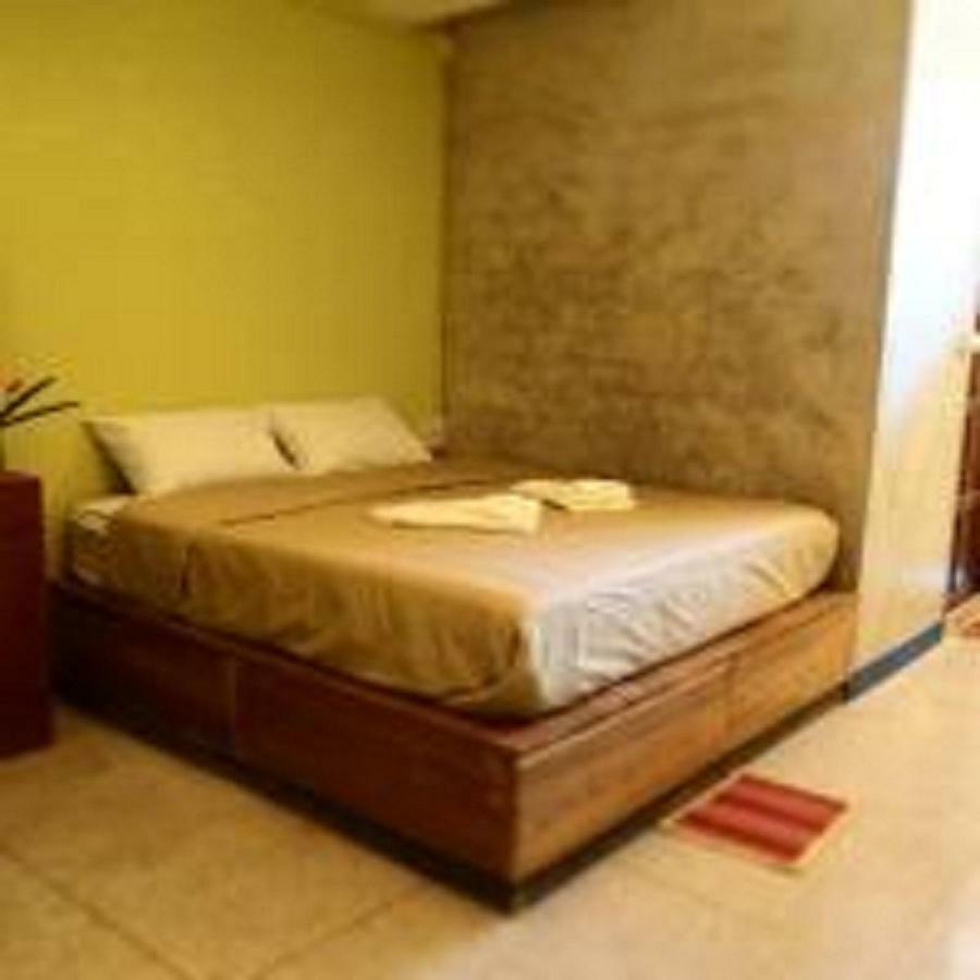 At Phra Sing Hotel Chiang Mai Exterior photo